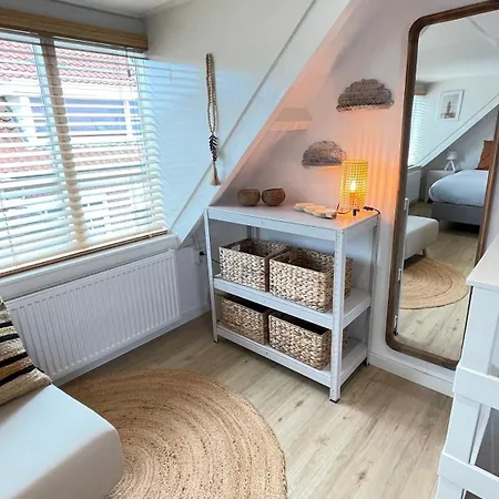Holiday home Kust4 Met Sauna Egmond aan Zee