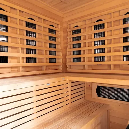 Kustzen, Inclusief Sauna, Dichtbij