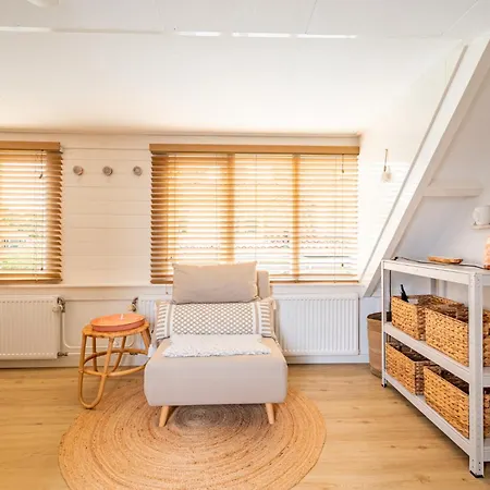 Kustzen, Inclusief Sauna, Dichtbij Hébergement de vacances