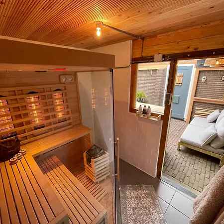 Kustzen, Inclusief Sauna, Dichtbij